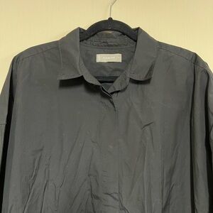 Everlane Women’s Black Buttoned Down Shirt